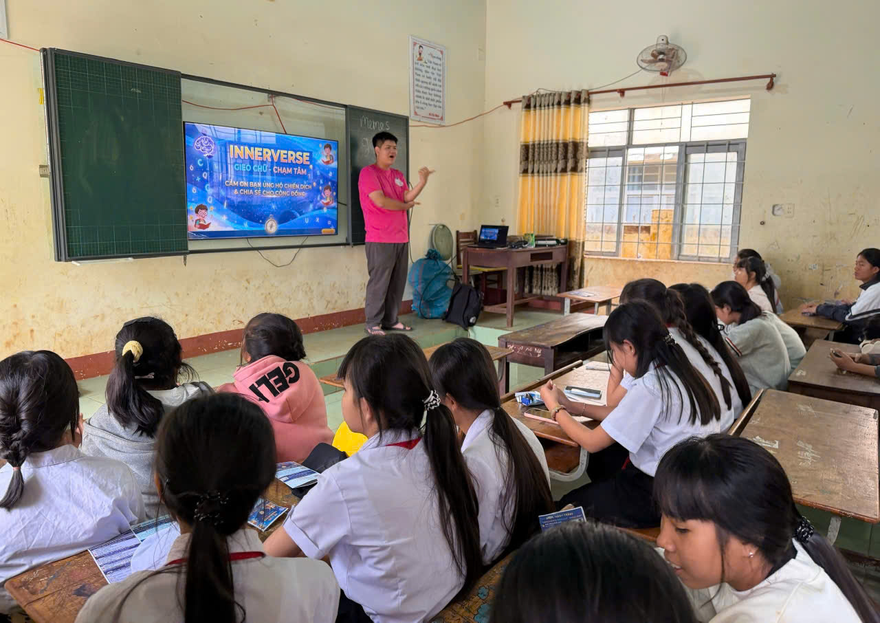 Tăng kết nối giữa nh&agrave; trường, chuy&ecirc;n gia v&agrave; gia đ&igrave;nh khi định hướng lộ tr&igrave;nh du học- Ảnh 1.