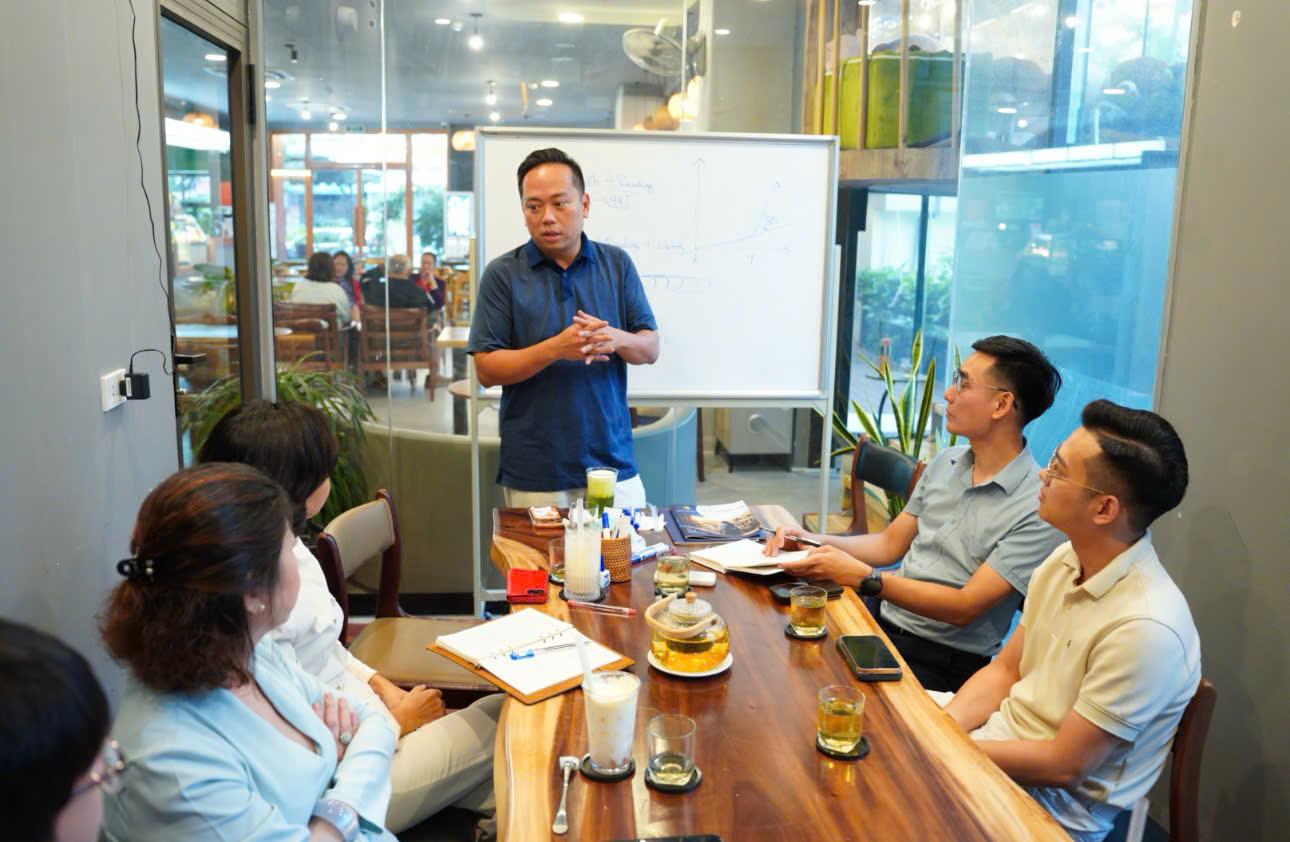 Tăng kết nối giữa nh&agrave; trường, chuy&ecirc;n gia v&agrave; gia đ&igrave;nh khi định hướng lộ tr&igrave;nh du học- Ảnh 4.