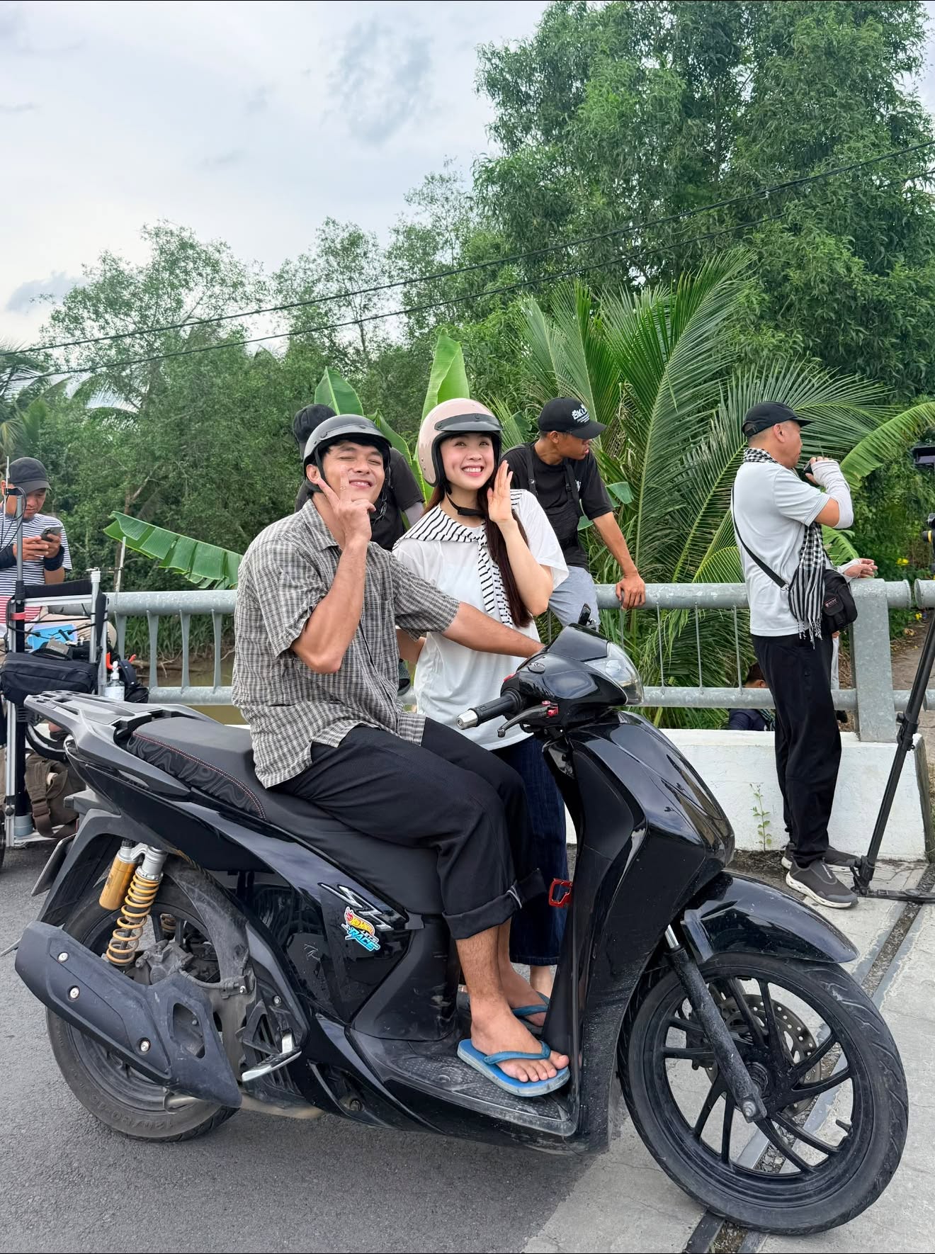 Vai diễn hai mặt 'làm khó' Huỳnh Anh trong Phù Sa?- Ảnh 7.