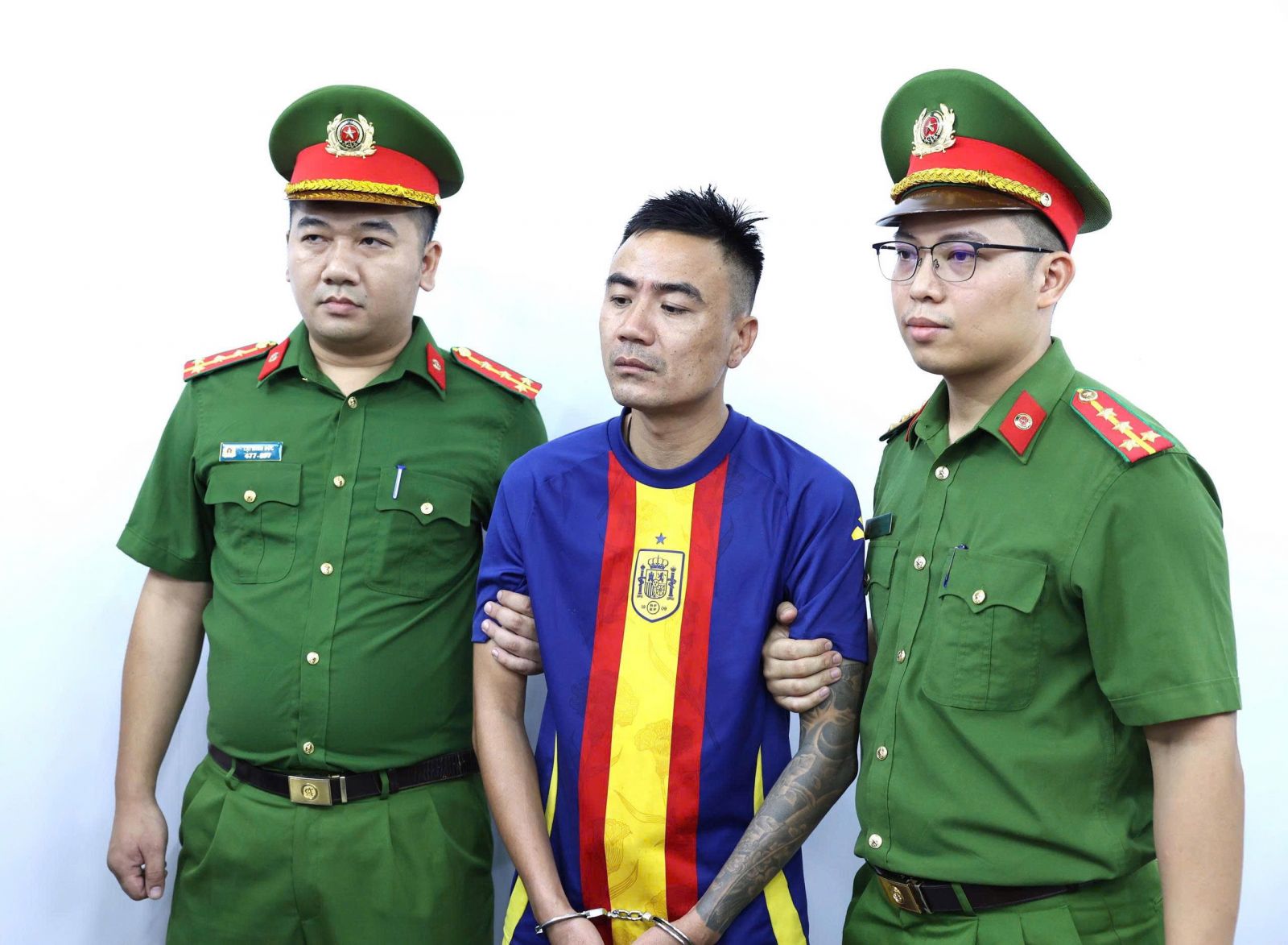 Khởi tố, bắt tạm giam "Thắng Ật" về tội gây rối trật tự công cộng- Ảnh 1.