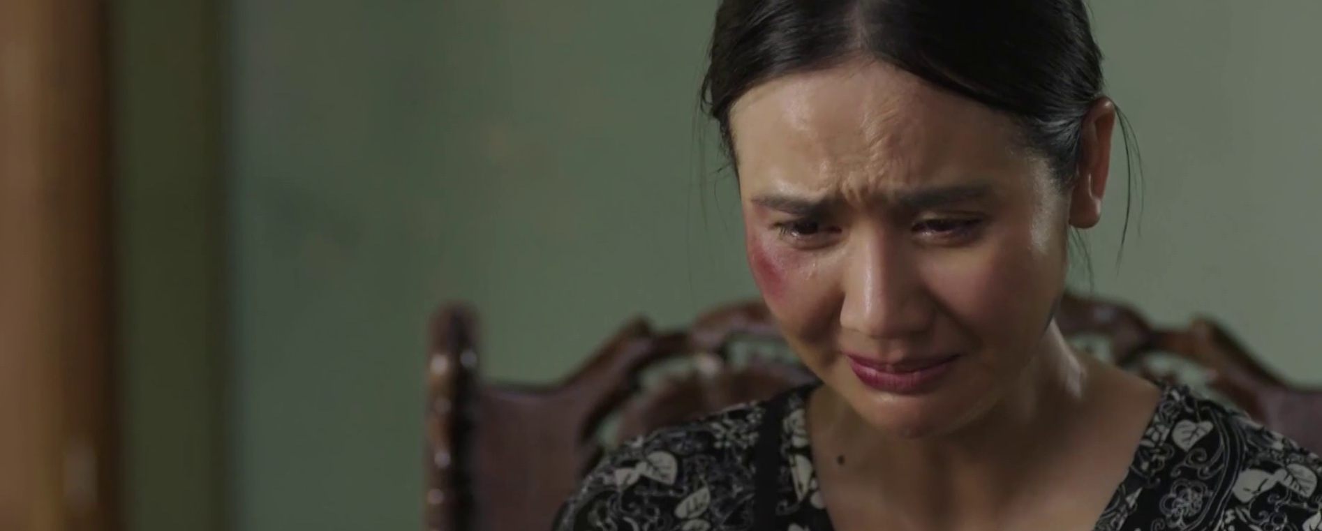 Căn nhà không mái che - Tập 1: Doãn Quốc Đam - Huyền Lizzie diễn cảnh bạo hành 'nổi da gà'- Ảnh 12.