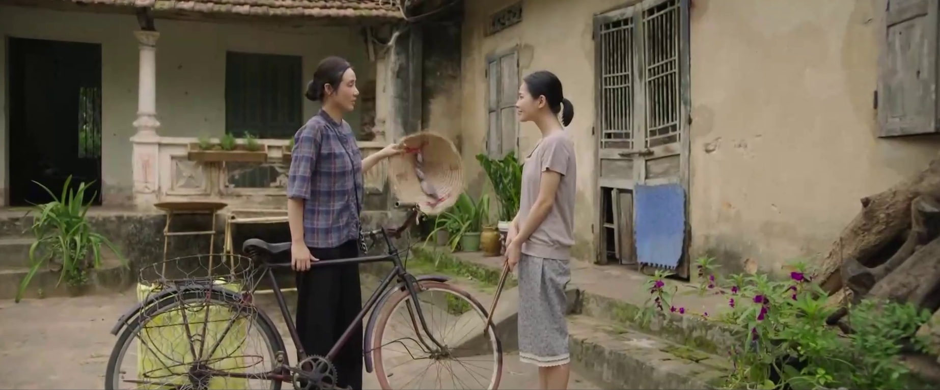 Căn nhà không mái che - Tập 1: Doãn Quốc Đam - Huyền Lizzie diễn cảnh bạo hành 'nổi da gà'- Ảnh 7.