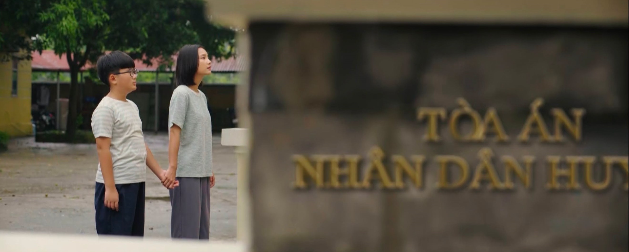 Căn nhà không mái che - Tập 2: - Ảnh 6.