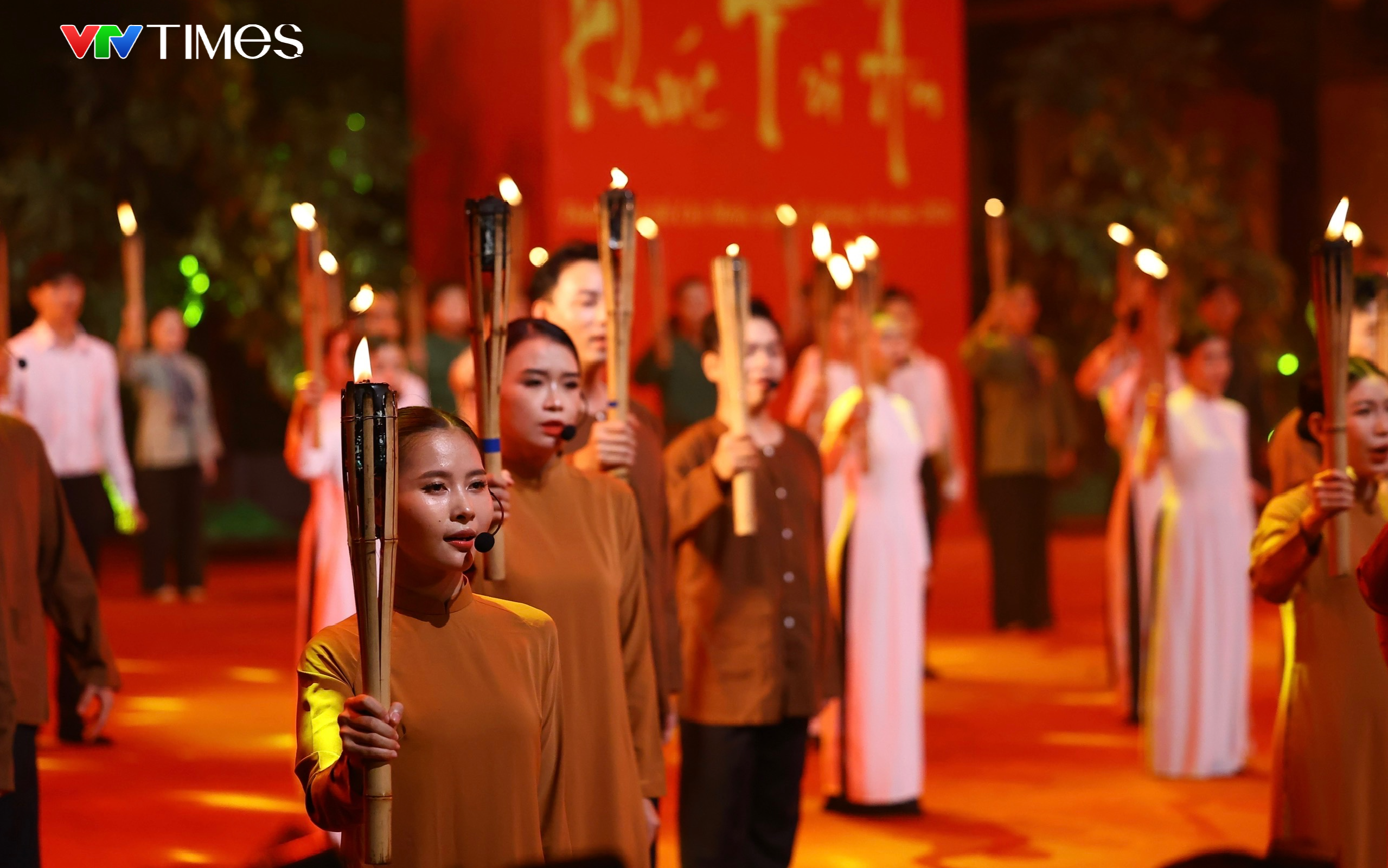 Lắng đọng đêm nghệ thuật tri ân những người lính nằm lại vì Tổ quốc - Ảnh 3.