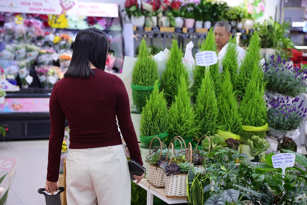 Xu hướng mua sắm quà tặng 20/10 năm nay: Chọn quà thiết thực, tận dụng ưu đãi lớn- Ảnh 4.