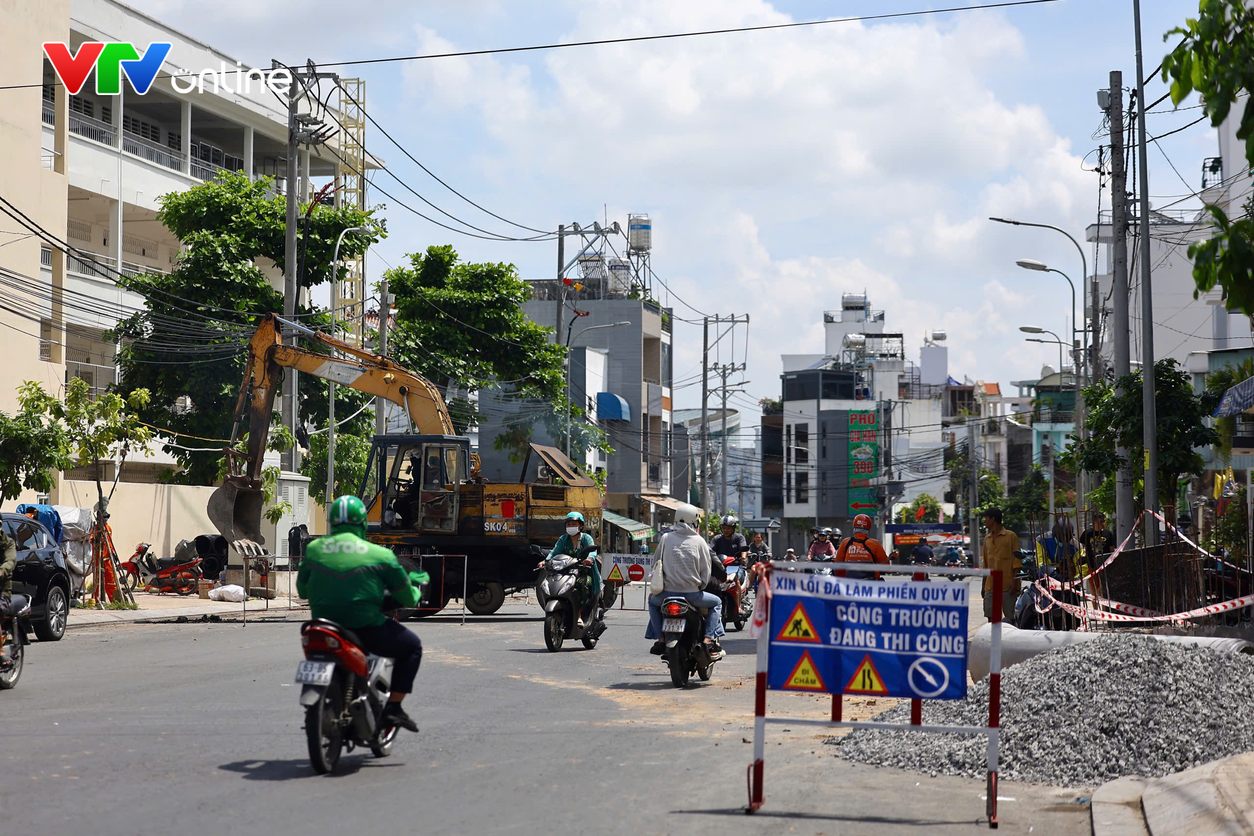 Diện mạo hai tuyến đường nghìn tỷ ở TP Hồ Chí Minh sau chỉnh trang mở rộng- Ảnh 1.