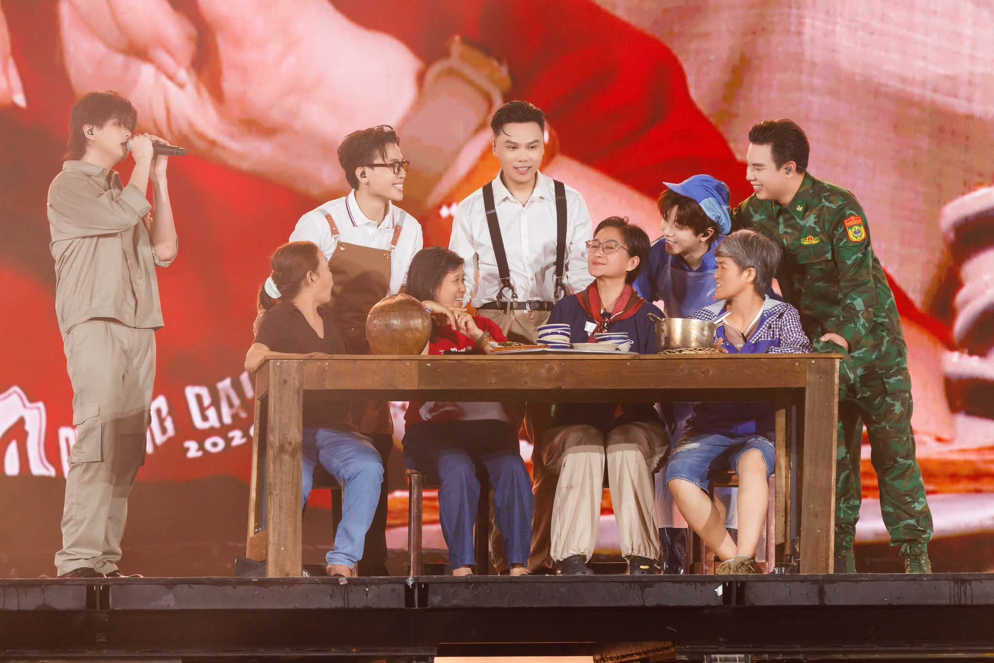Concert Anh Trai Vượt Ngàn Chông Gai 2026 Day 1: 33 Anh Tài và gần 50.000 khán giả cùng đi qua 40 tiết mục - Ảnh 17.