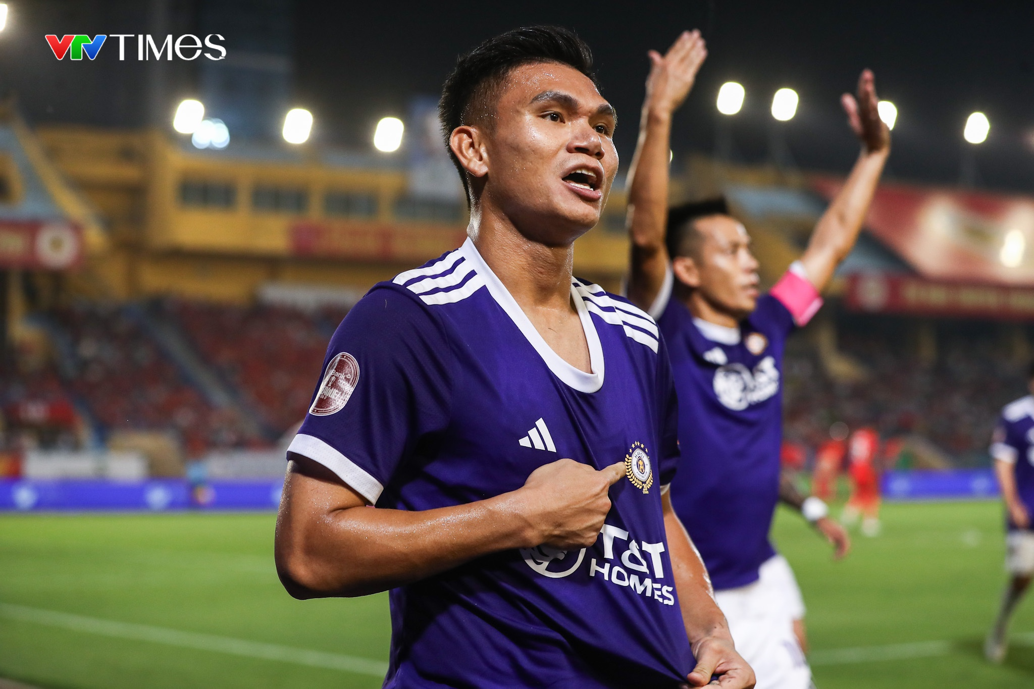 Hà Nội FC giành chiến thắng kịch tính trước Công An Hà Nội- Ảnh 1. Hà Nội FC giành chiến thắng kịch tính trước Công An Hà Nội- Ảnh 1.