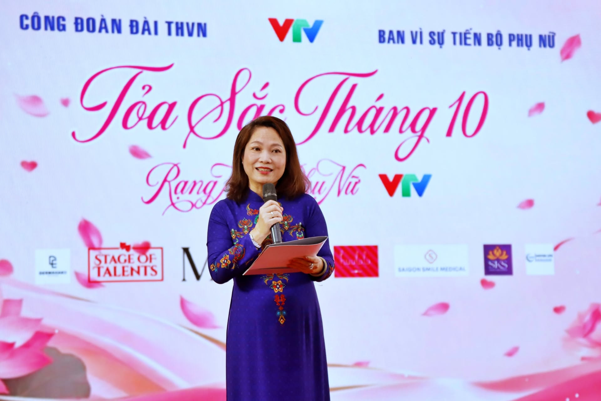 “Tỏa sắc Tháng 10” - Tôn vinh bản lĩnh và vẻ đẹp phụ nữ VTV - Ảnh 2.