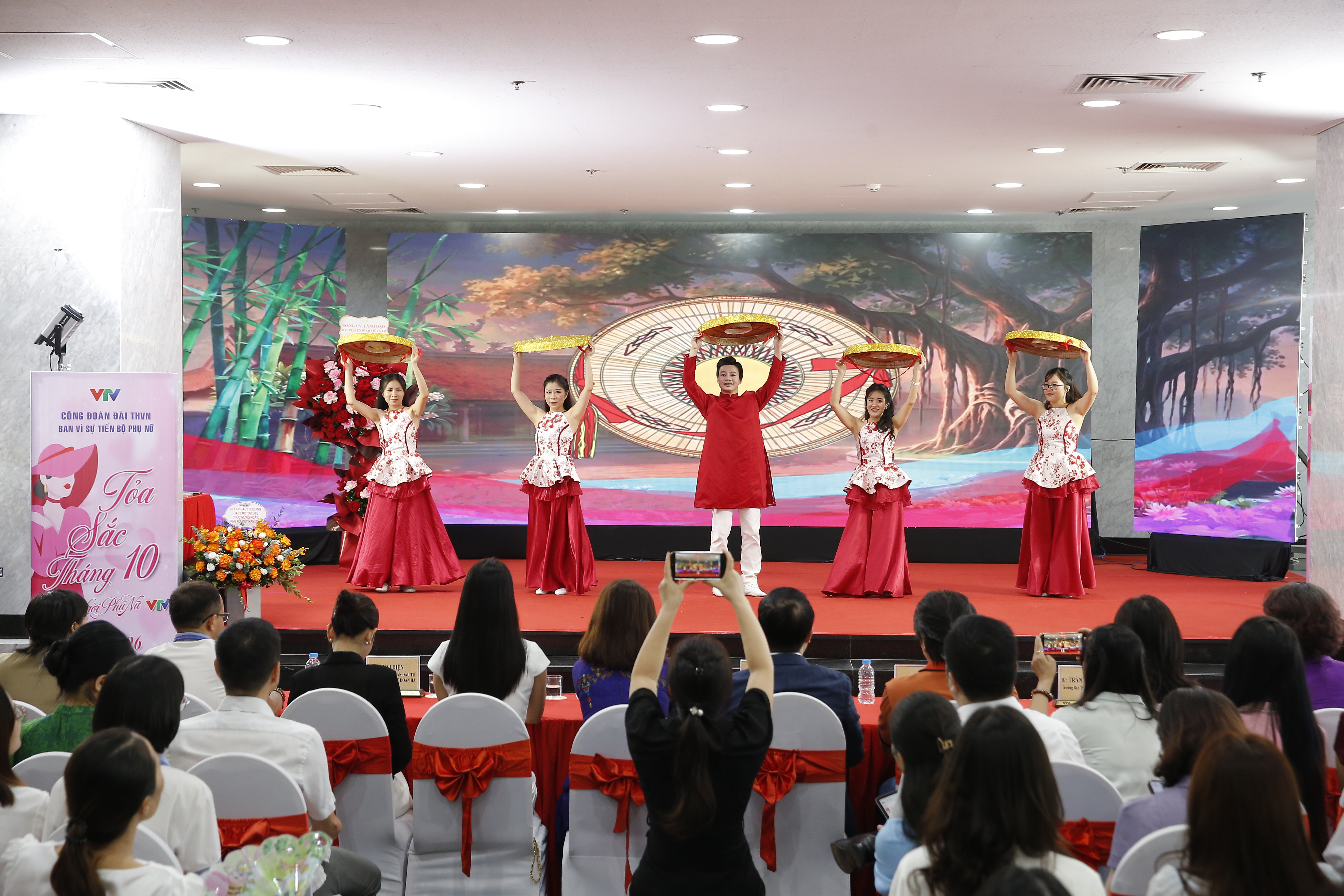 Phụ nữ VTV v&agrave; th&ocirc;ng điệp về sự thấu hiểu - Ảnh 6.