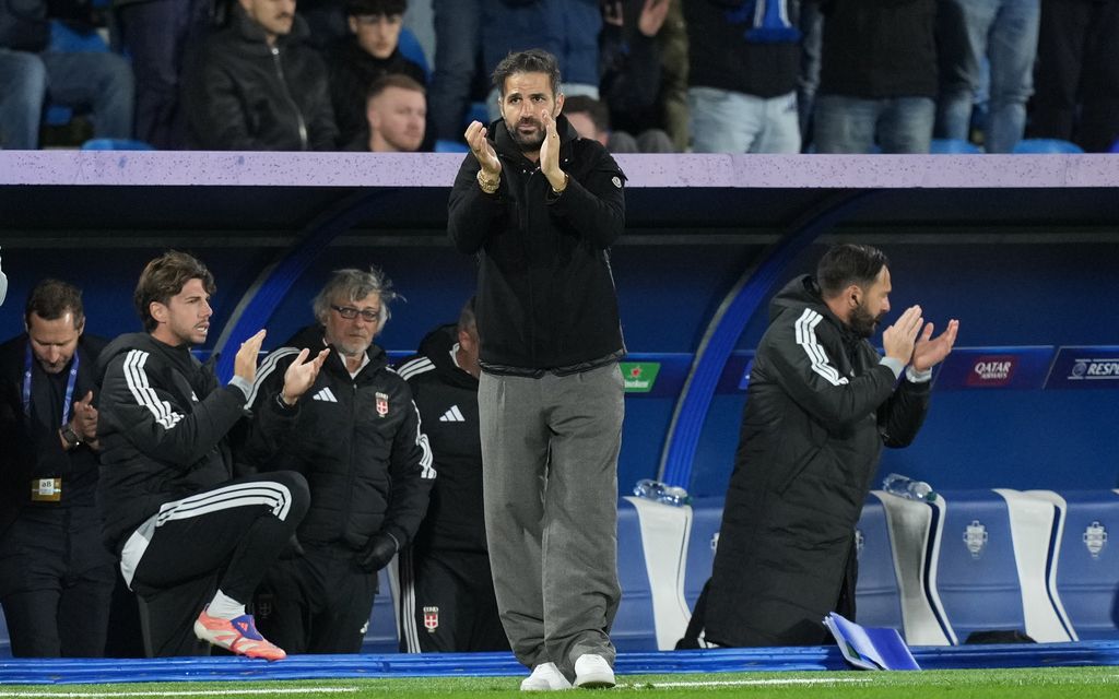"Chẳng có phép màu nào giải quyết được tất cả các vấn đề của Man United" - Ảnh 3.
