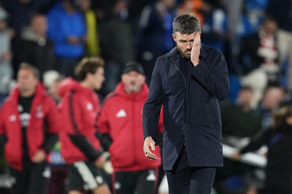 Manchester United sẽ đi về đâu từ đây? - Ảnh 2.