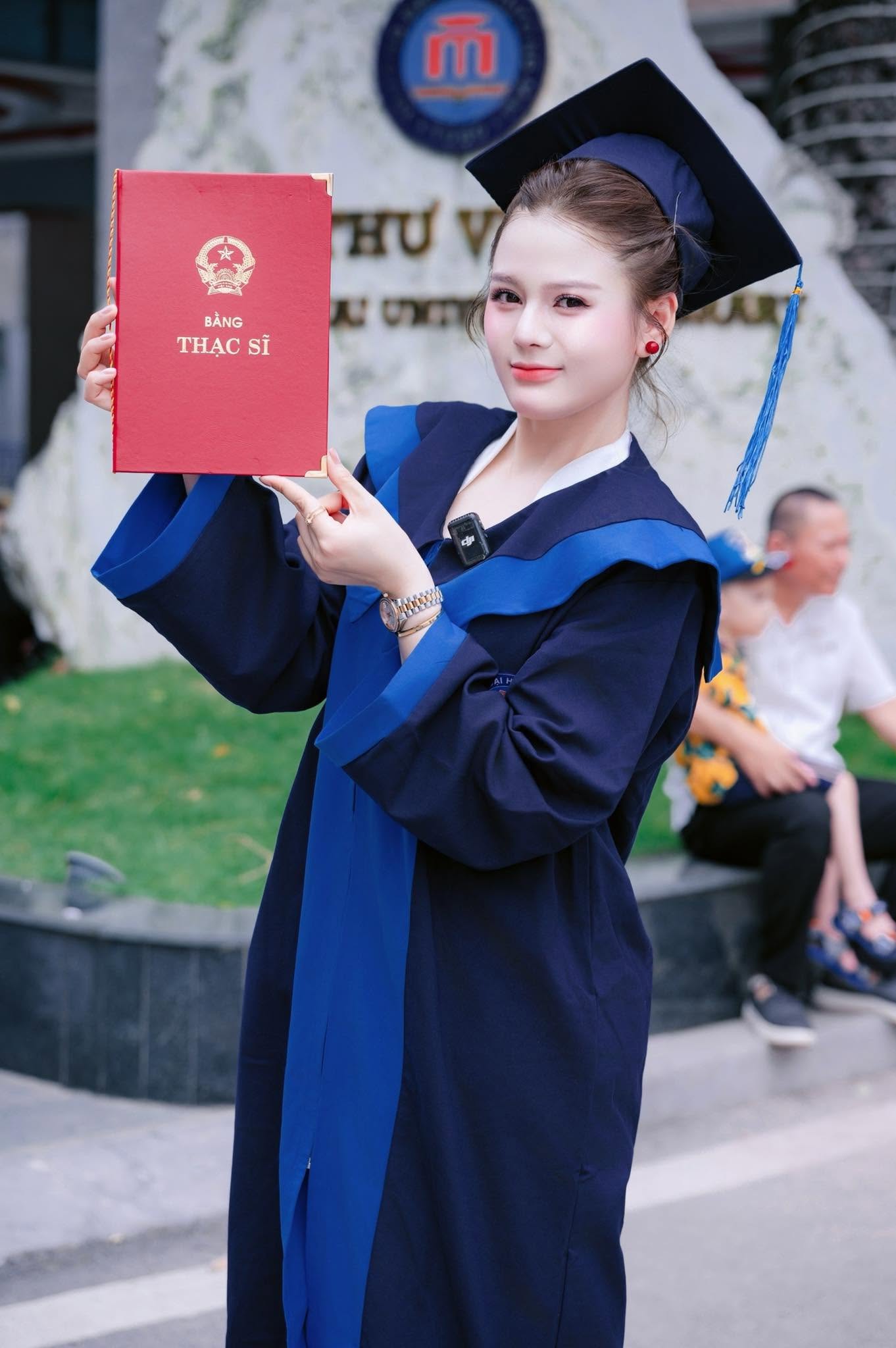 Căn nhà không mái che: Cô bán bánh rán vui tính 'gây sốt' dù chỉ xuất hiện 1 phút- Ảnh 5.