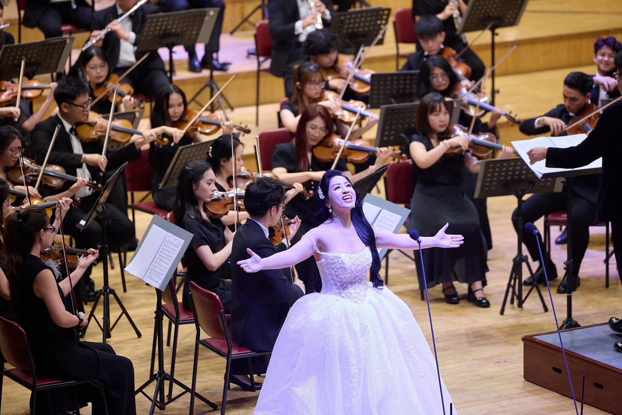 Concert Resonantia: Đêm thăng hoa của những giọng ca thính phòng hàng đầu Việt Nam - Ảnh 2.