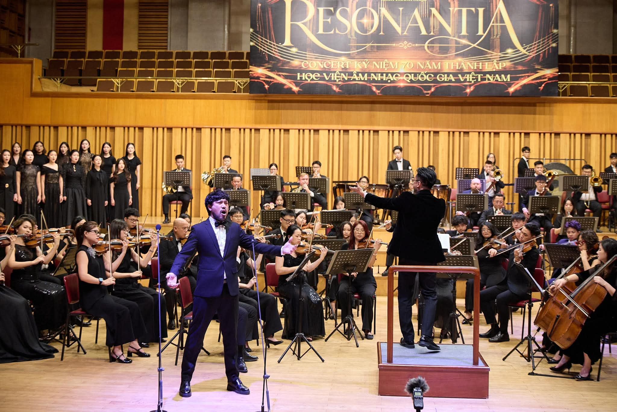 Concert Resonantia: Đêm thăng hoa của những giọng ca thính phòng hàng đầu Việt Nam - Ảnh 4.