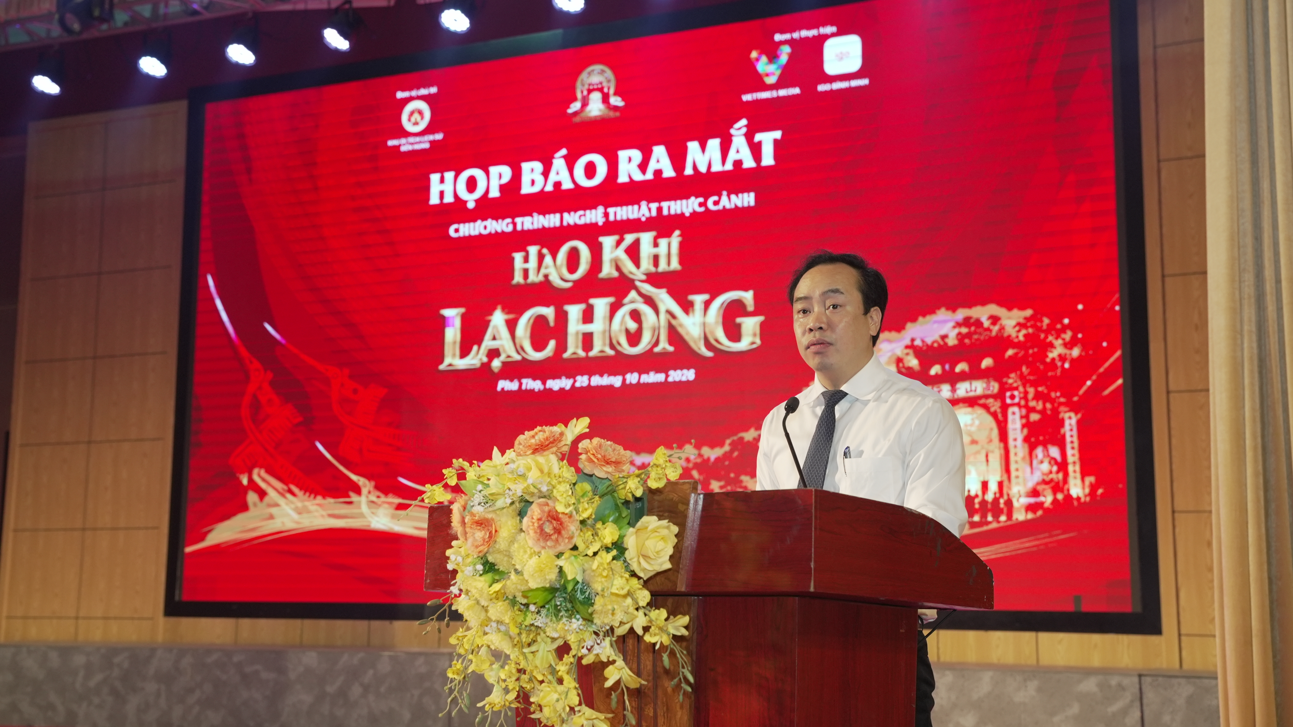 "H&agrave;o kh&iacute; Lạc Hồng" kể chuyện nguồn cội bằng nghệ thuật thực cảnh - Ảnh 2.