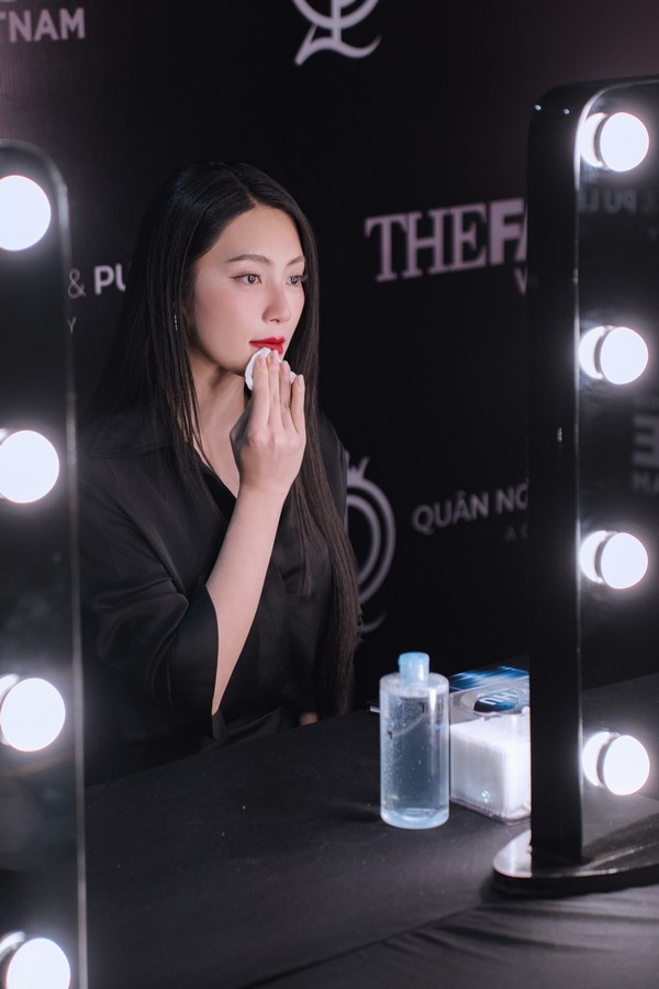 The Face Vietnam - Tập 4: Võ Hoàng Yến thắng, loại thí sinh 0 điểm - Ảnh 7.