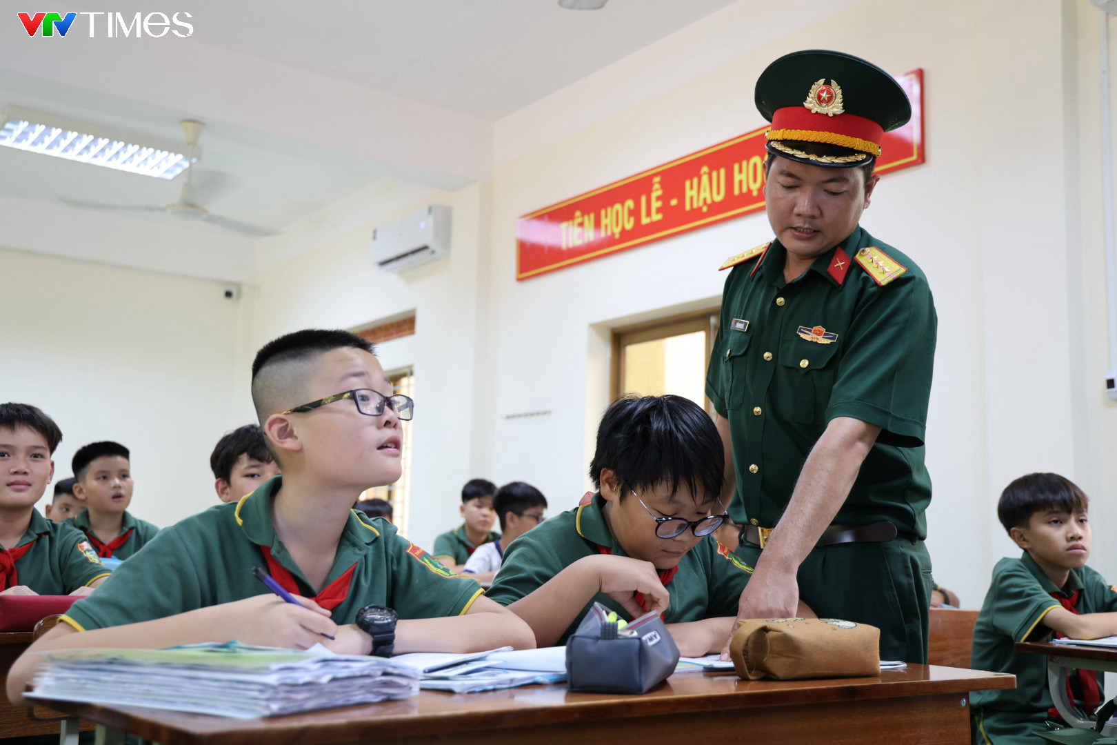 Học chữ, r&egrave;n người ở Trường Thiếu sinh qu&acirc;n miền Nam: Từ nhớ nh&agrave; đến tự gi&aacute;c - Ảnh 11.
