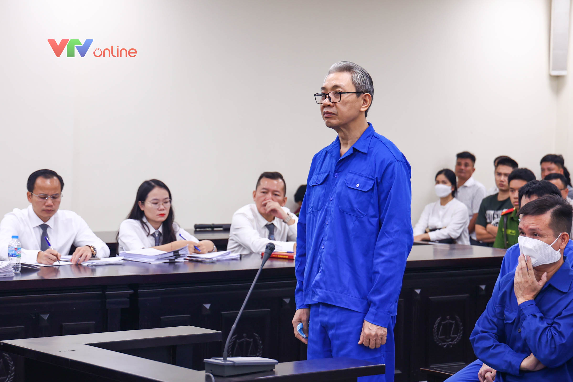 Lý do hoãn xét xử cựu Phó chủ tịch Thanh Hóa Lê Đức Giang - Ảnh 3.