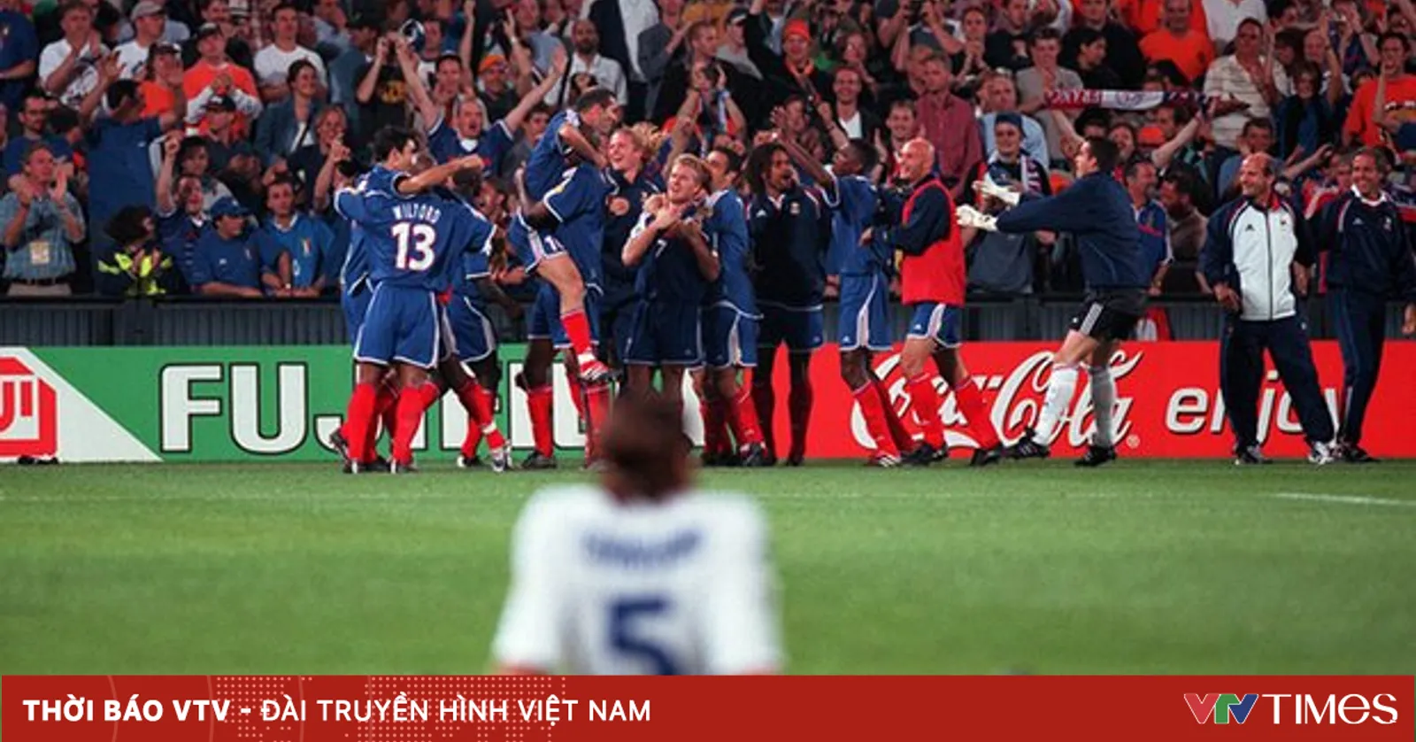 Tròn 16 năm chung kết EURO 2000: Bài học lịch sử cho người Italy