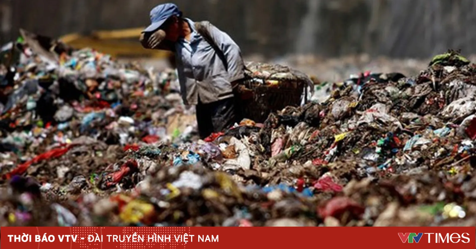 Bãi rác lớn nhất Trung Quốc quá tải sớm 25 năm