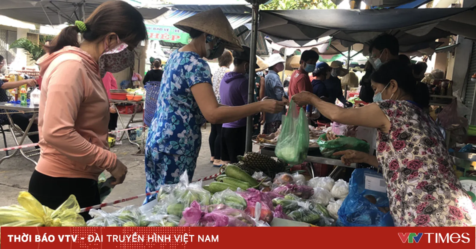 Đi chợ trong tình hình mới: Mua nhanh, bán lẹ