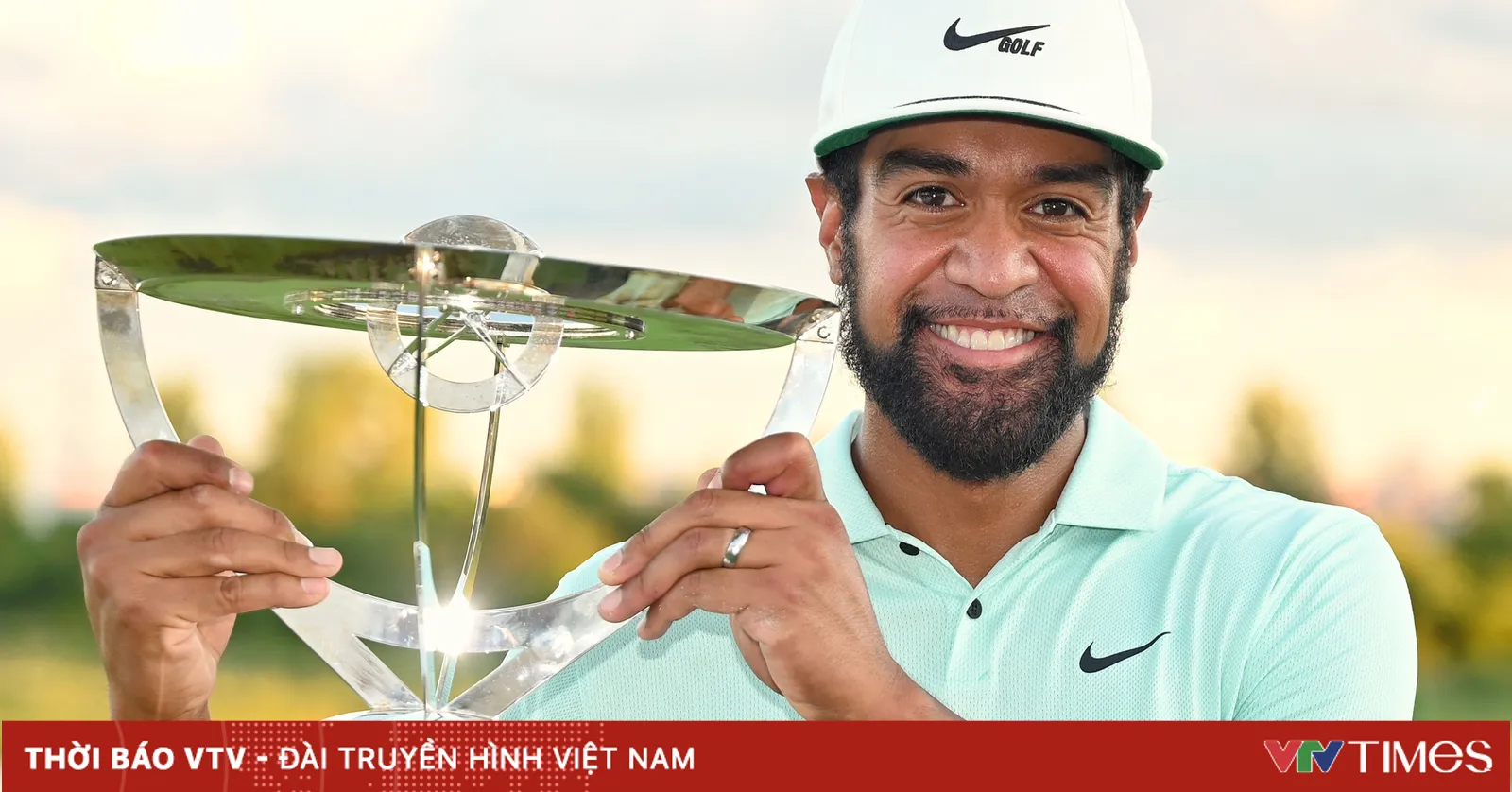 Thắng kịch tính Cameron Smith, Tony Finau vô địch Northern Trust 2021