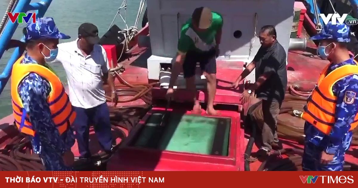 Buôn lậu xăng dầu trên biển ngày càng tinh vi | VTV.VN