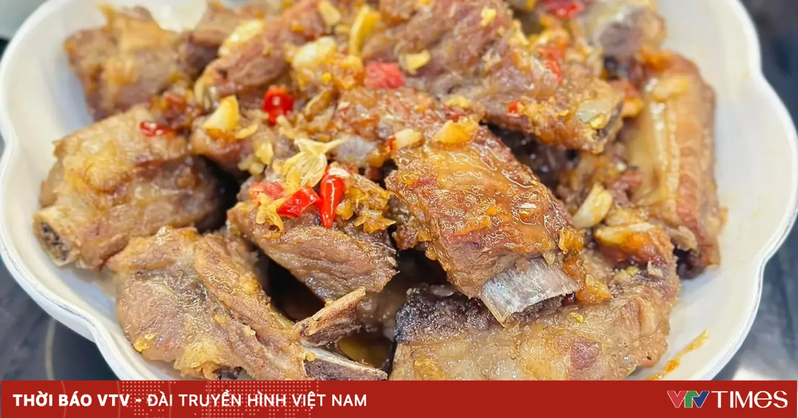 Cách làm sườn rim tỏi ớt