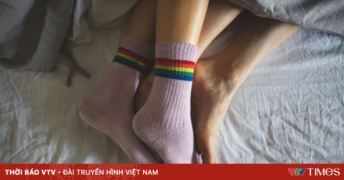 Bí quyết ngủ ngon bất ngờ đi tất khi ngủ có thực sự hiệu quả?