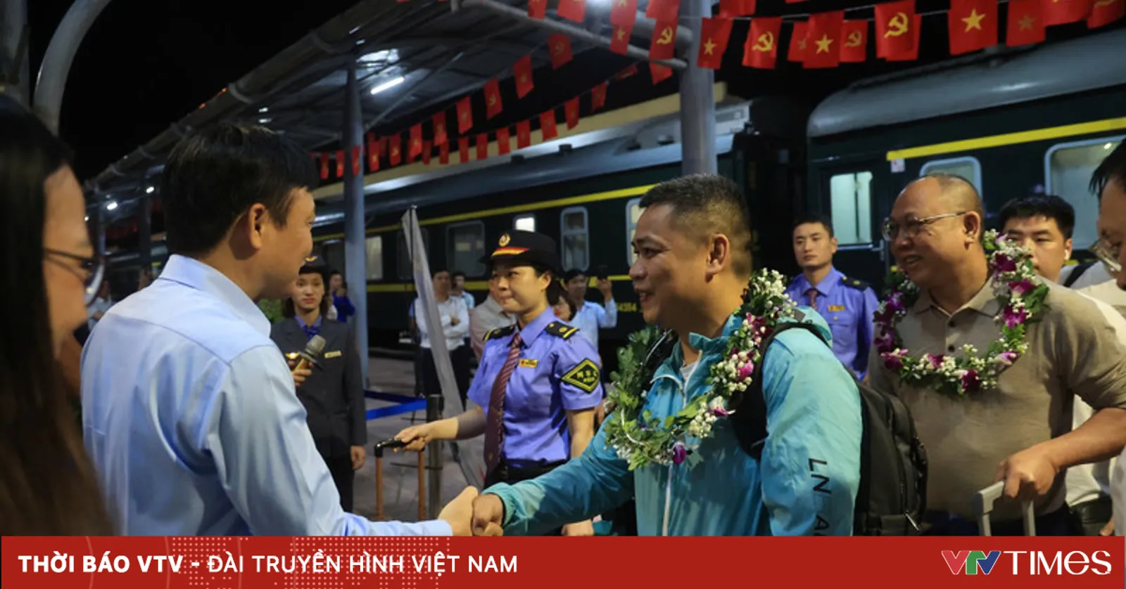 Viet Nam - China passenger train resumes after five-year suspension