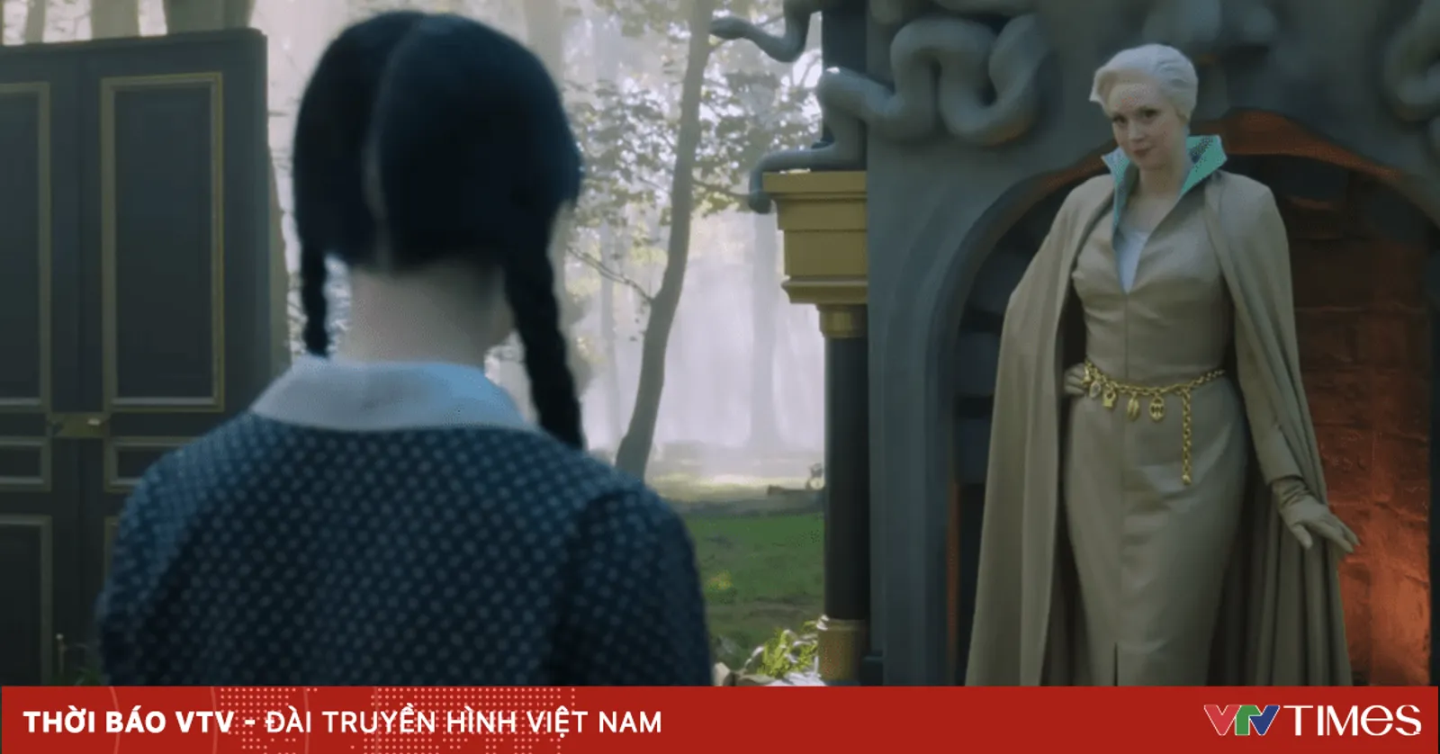 Màn tái xuất bất ngờ của nhân vật đặc biệt trong Wednesday mùa 2