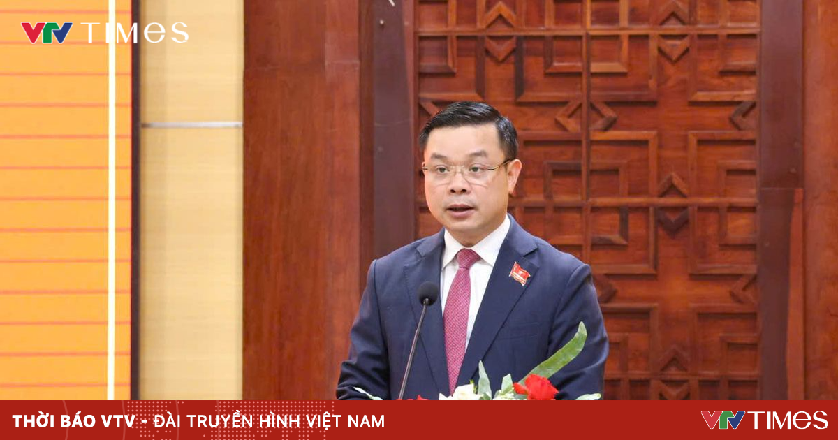 Ông Đỗ Hữu Huy bầu làm Chủ tịch UBND tỉnh Đắk Lắk với tỷ lệ phiếu bầu 100%