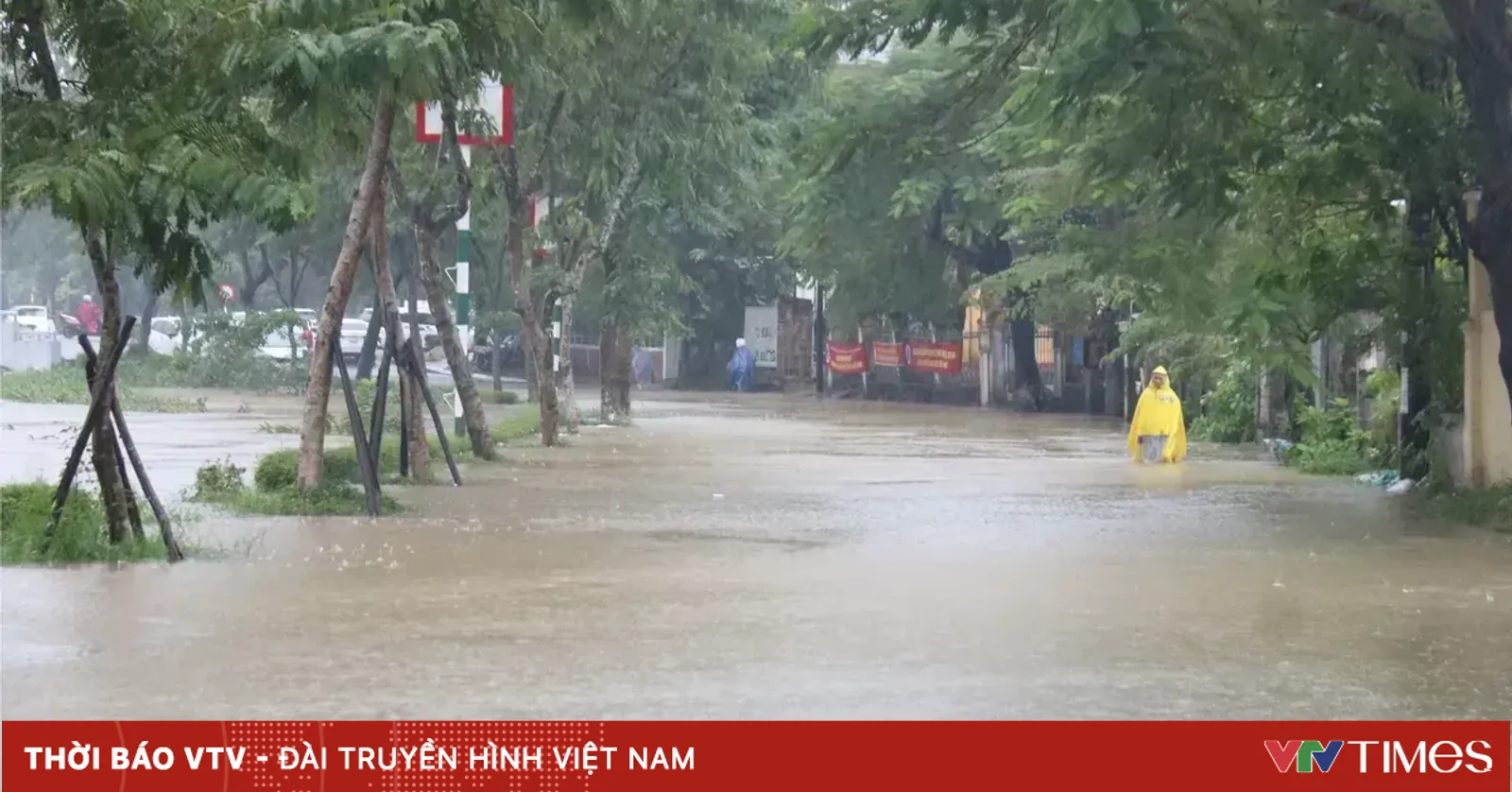 Ngày 17/9, miền Bắc tiếp tục mưa lớn, Hà Nội có nguy cơ dông lốc