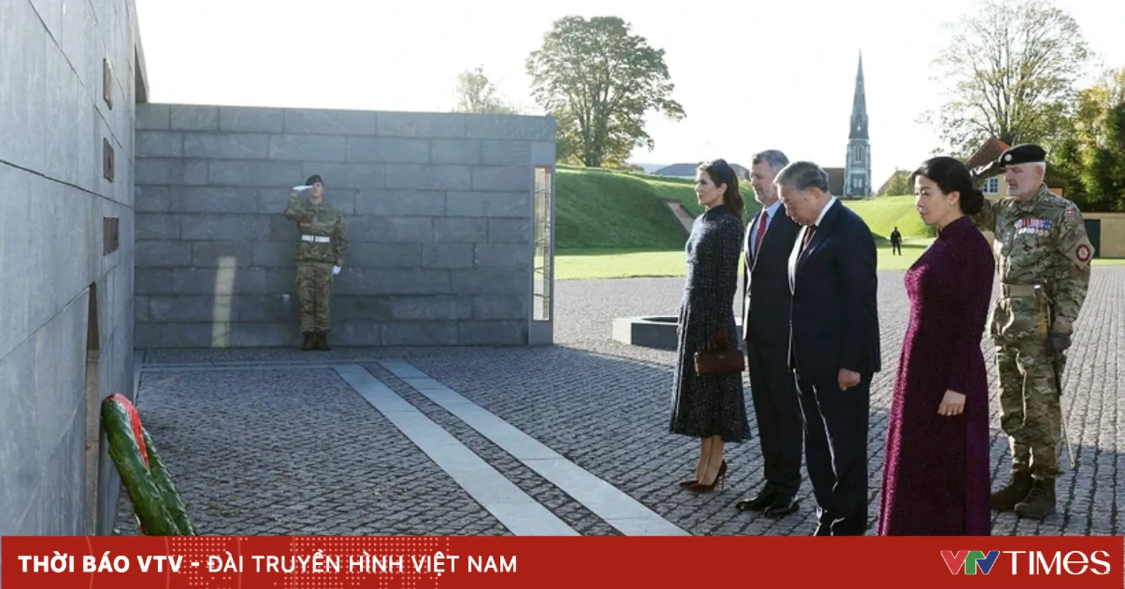 General Secretary, President To Lam lays wreath at Danish Heroes' Memorial