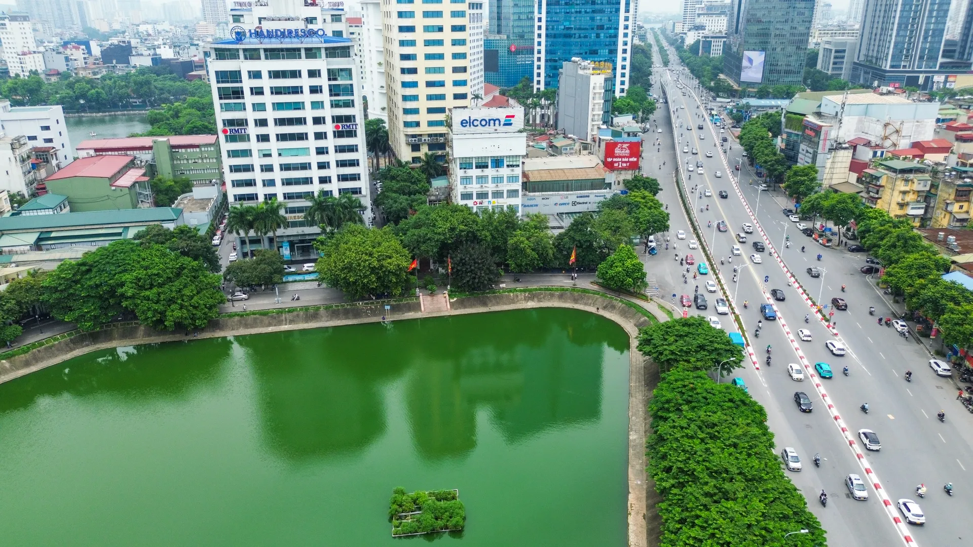 Diện mạo hồ Ngọc Khánh trước khi cải tạo thành tuyến phố đi bộ thứ 7 của Hà Nội - Ảnh 3.
