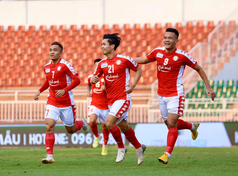 V.League 2020 khởi tranh: Hấp dẫn cuộc đua song mã, khó đoán đội xuống hạng - Ảnh 4.