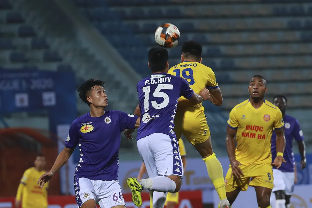 Ảnh: CLB Hà Nội ra quân thành công tại V.League 2020 - Ảnh 11.