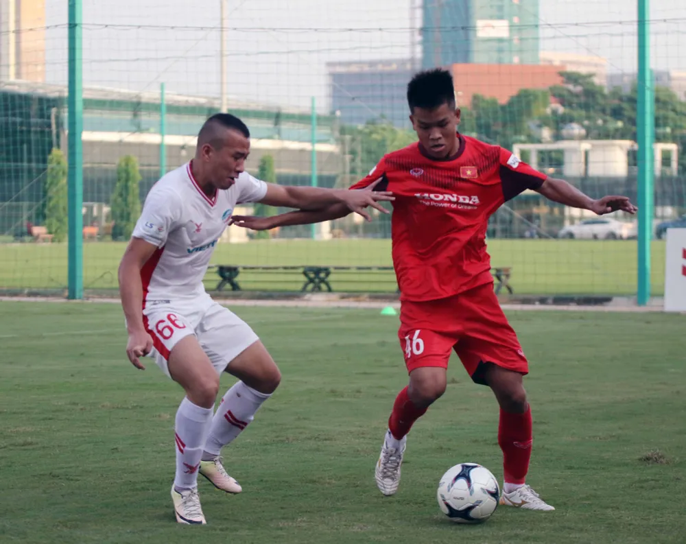 U22 Việt Nam hoà 2-2 CLB Viettel trong trận đấu tập cuối cùng - Ảnh 12.