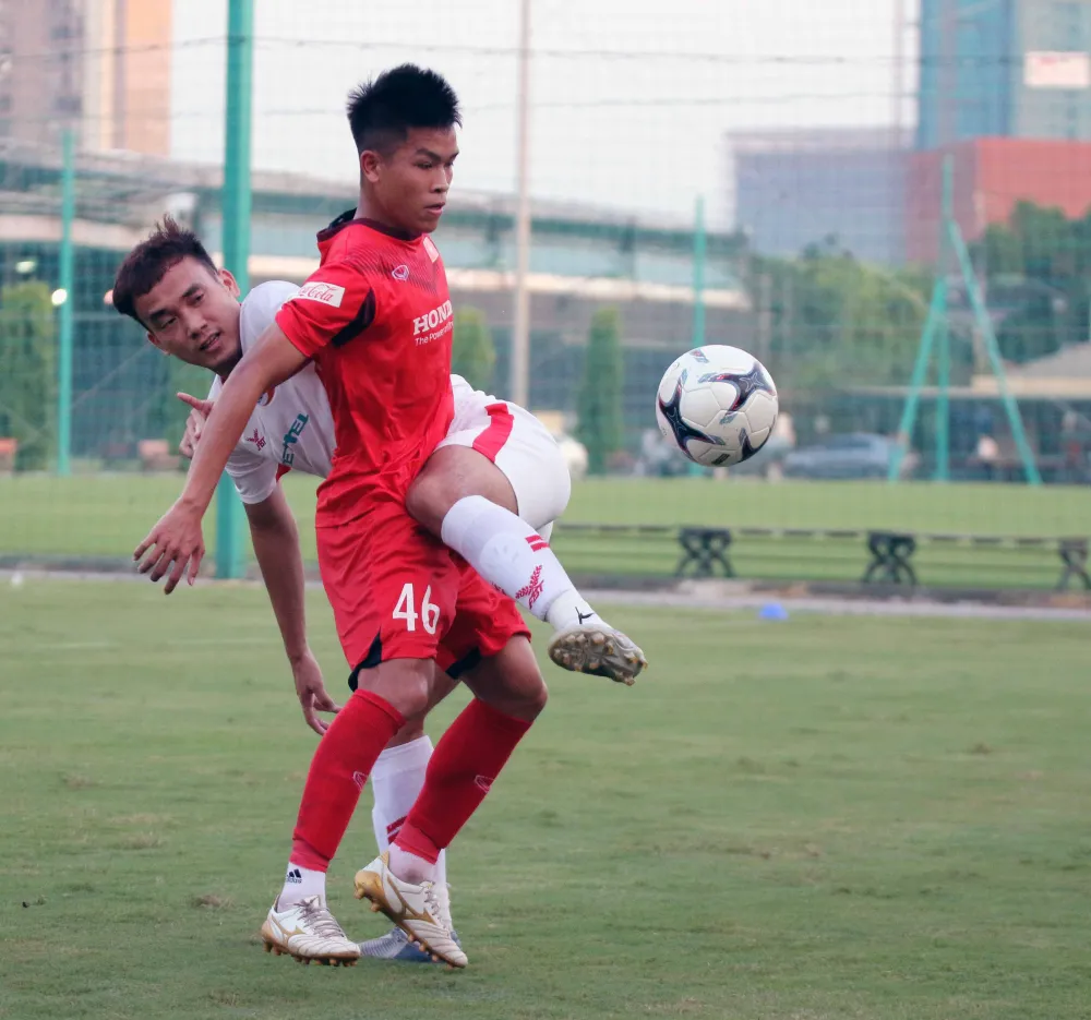 U22 Việt Nam hoà 2-2 CLB Viettel trong trận đấu tập cuối cùng - Ảnh 11.