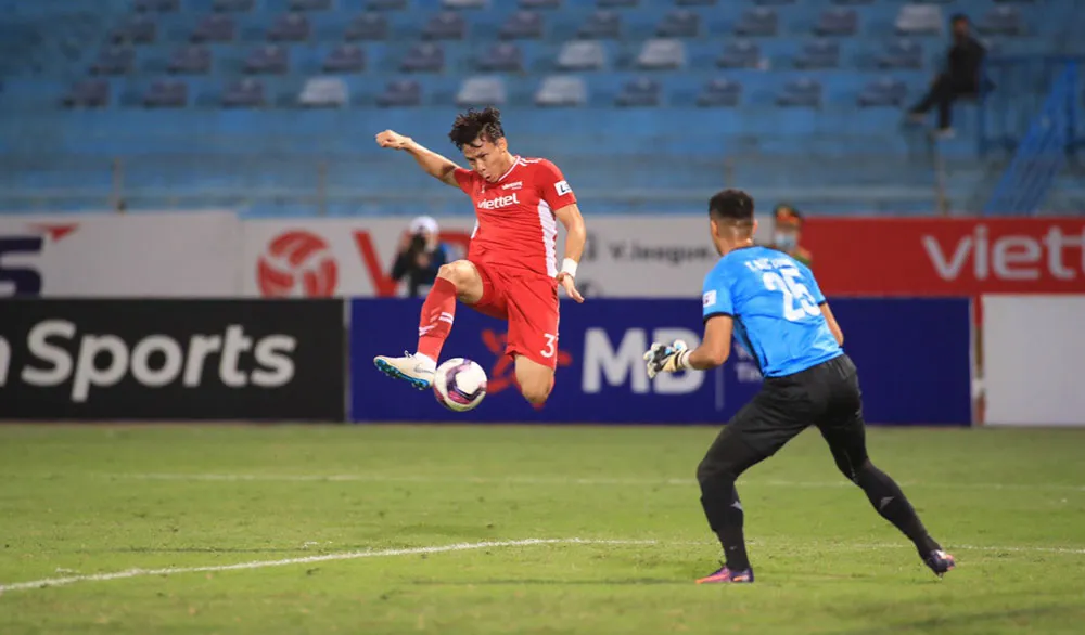 ẢNH: Quế Ngọc Hải trở lại ghi bàn, CLB Viettel có chiến thắng đầu tiên tại V.League 2021 - Ảnh 4.