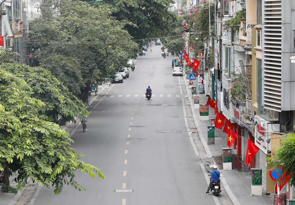 Hà Nội tĩnh lặng trong Ngày Quốc khánh ai ở đâu ở yên đó - Ảnh 31.