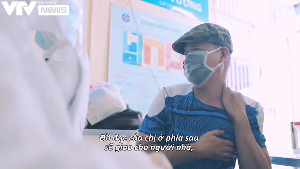 VTV Đặc biệt Ranh giới: Đi sâu vào trong tâm dịch, nơi hàng trăm sản phụ nhiễm COVID-19 đang được điều trị - Ảnh 78.