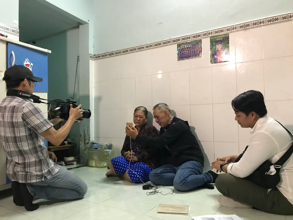 Gala Cuộc sống vẫn tươi đẹp 2022: Những ng&atilde; rẽ... Kh&ocirc;ng từ bỏ l&agrave; c&ograve;n hy vọng - Ảnh 2.