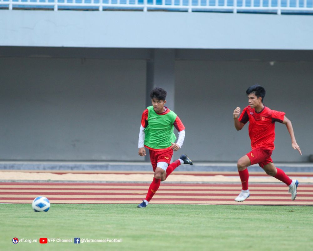 U16 Việt Nam hoàn thành buổi tập cuối cùng trước trận chung kết với U16 Indonesia - Ảnh 9.