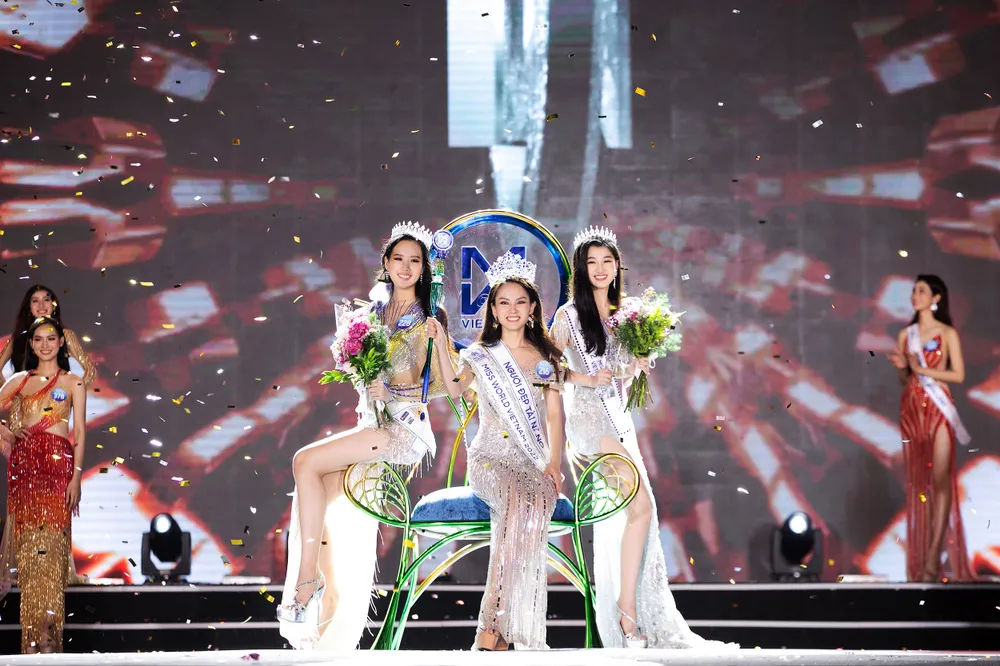 Những khoảnh khắc đáng nhớ tại Chung kết Miss World Vietnam 2022 - Ảnh 35.