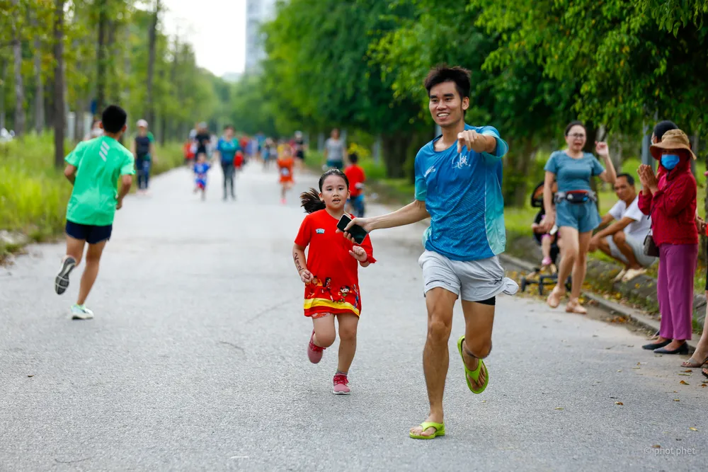 Family Running Together – món quà Tết Trung thu ý nghĩa - Ảnh 9.