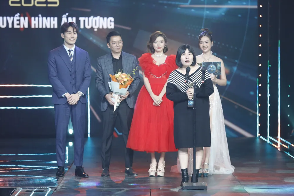 Khoảnh khắc ấn tượng trong Lễ trao giải VTV Awards 2022 - Ảnh 40.