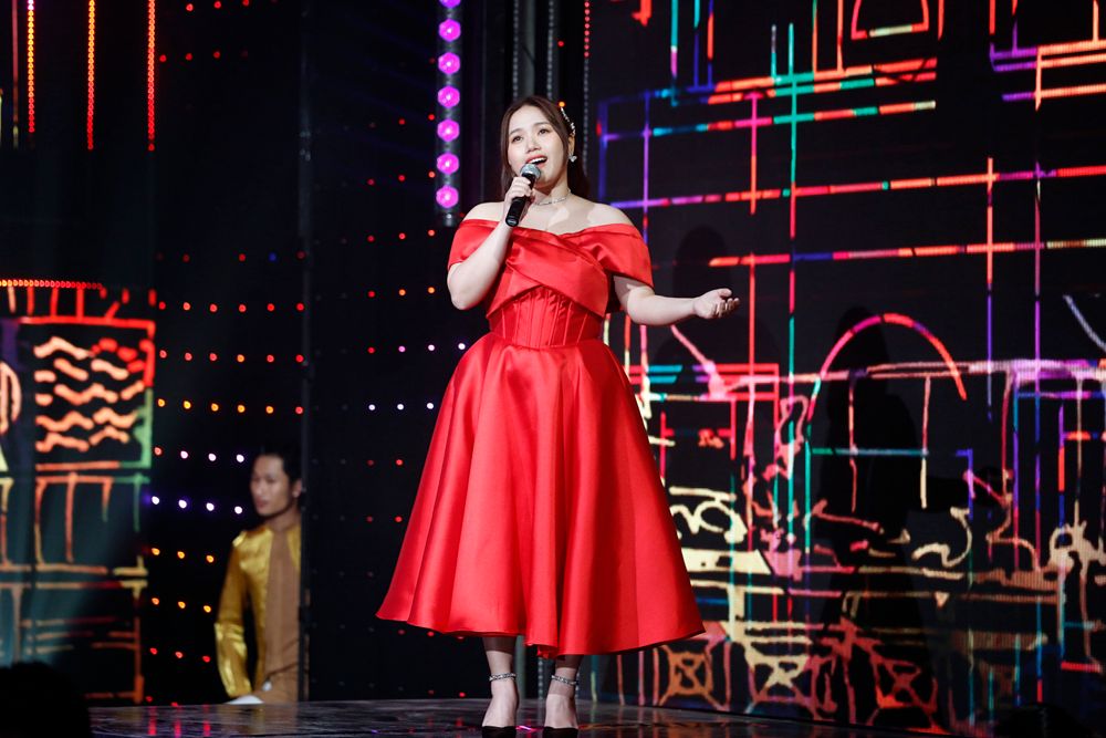 Ly Ly, Bùi Dương Thái Hà cực xinh đẹp trên sân khấu VTV Awards - Ảnh 21.