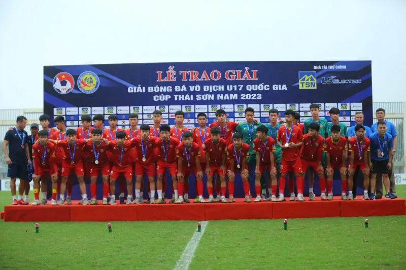 Chùm ảnh lễ trao giải bóng đá Vô địch U17 Quốc gia – Cúp Thái Sơn Nam 2023  - Ảnh 14.